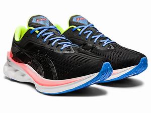 Bezecke Topanky Asics Novablast Panske Čierne Čierne | 38402-PVTB